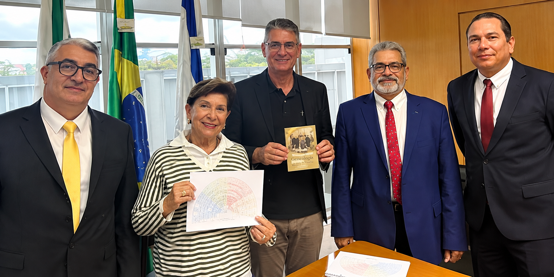 Registro de encontro institucional com apresentação de materiais.